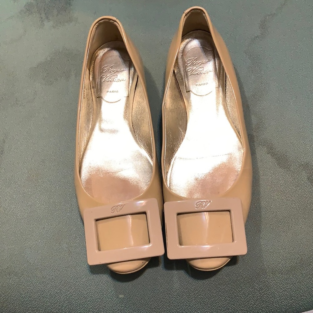 Roger Vivier Flat Shoes